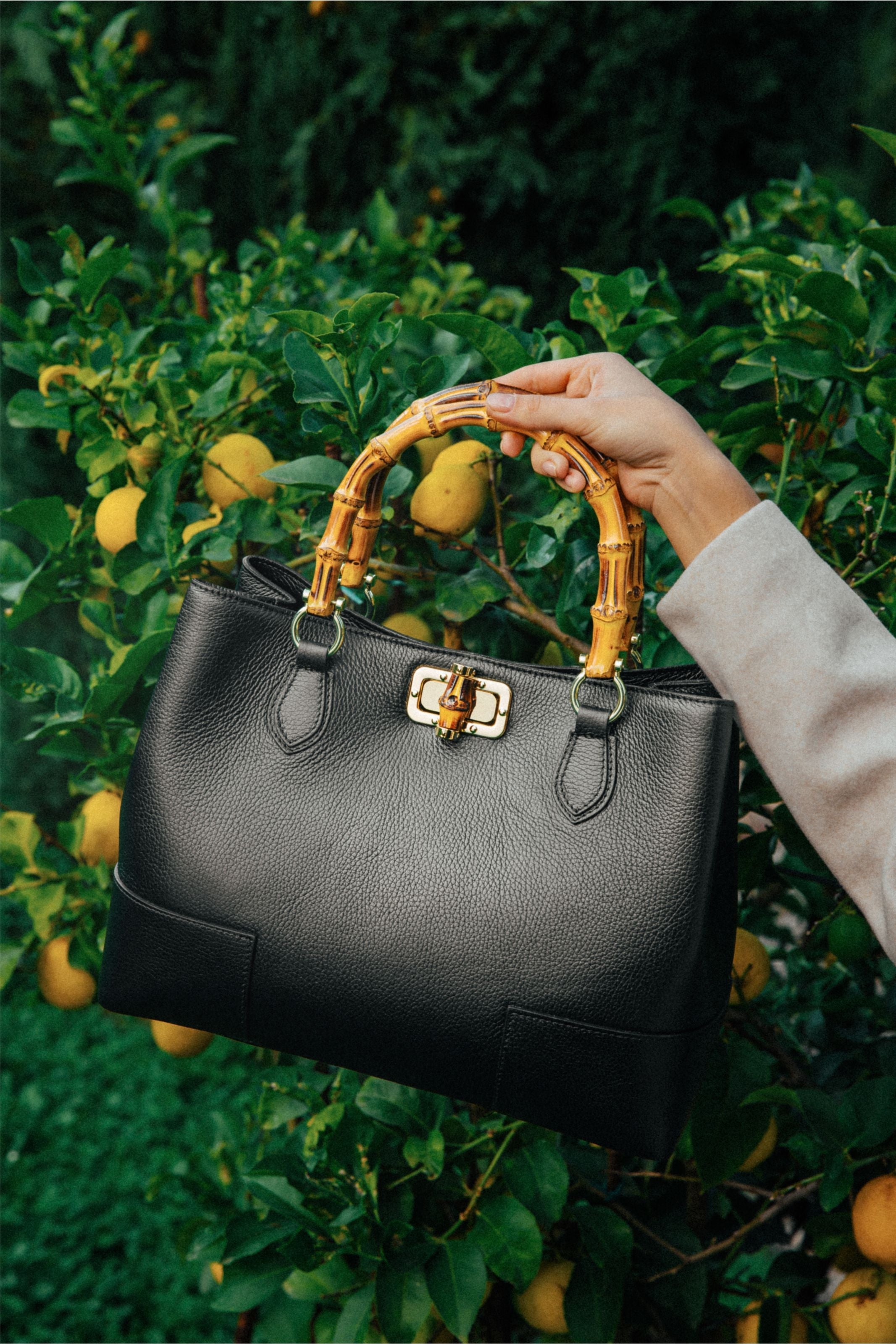 Torebka Bamboo Babe ze skóry Dollaro czarna