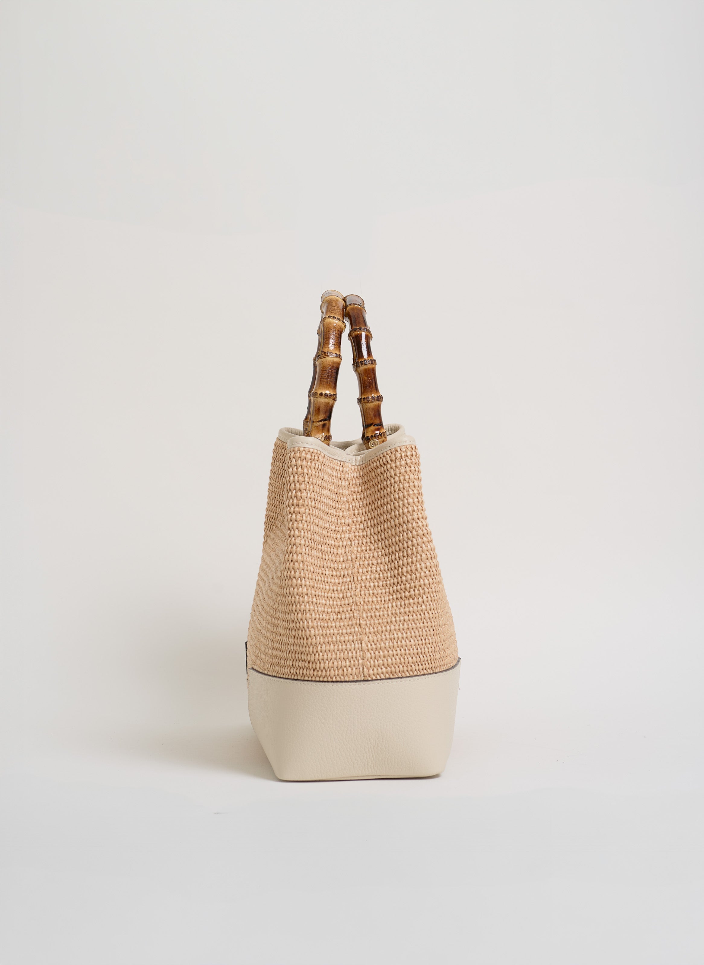 Torba Bamboo Babe ze skóry i rafii w kolorze beżowym